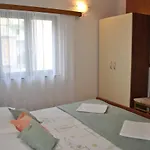 Guest house Dalmadino